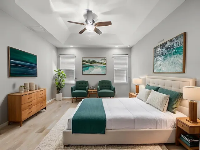 a en suite bathroom with a shower