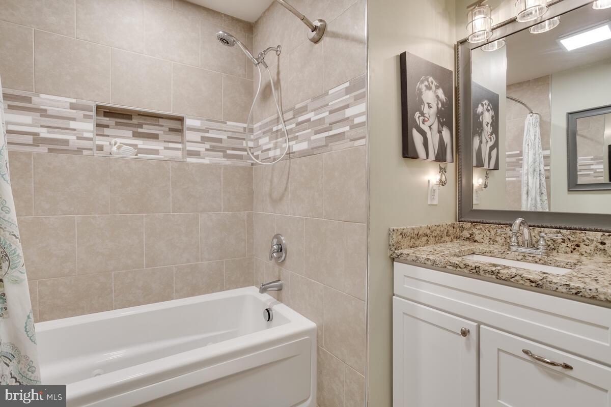 215 Brent Road Waldorf, MD 20602 - Photo 17 of 35 Main level remolded Full Bath