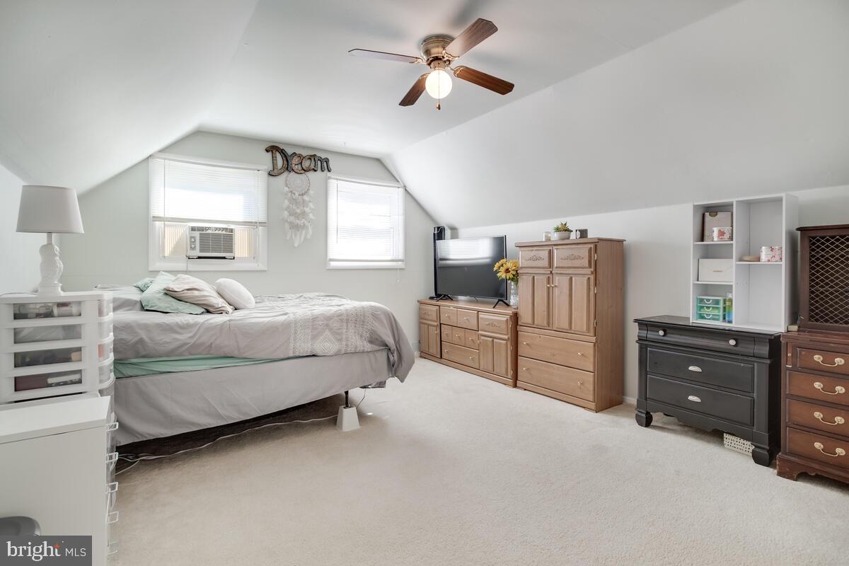 215 Brent Road Waldorf, MD 20602 - Photo 25 of 35 Upper Level Bedroom 1