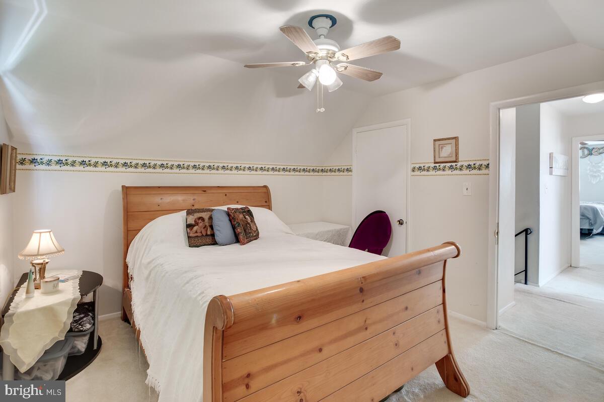 215 Brent Road Waldorf, MD 20602 - Photo 28 of 35 Upper Level Bedroom 2