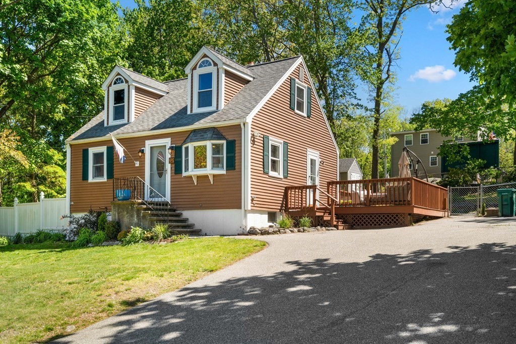 32 Fox Hill Road Billerica, MA 01821 - Photo 1 of 40