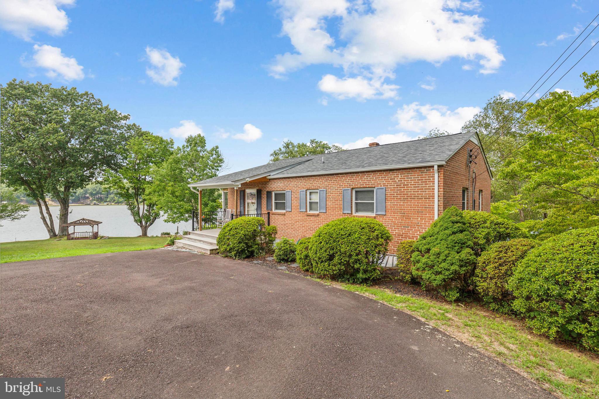 285 Lakeview Circle Louisa, VA 23093 - Photo 12 of 40