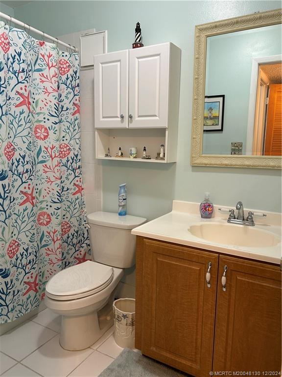 5355 Southeast Miles Grant Road, Unit E114 Stuart, FL 34997 - Photo 12 of 15 Master bath