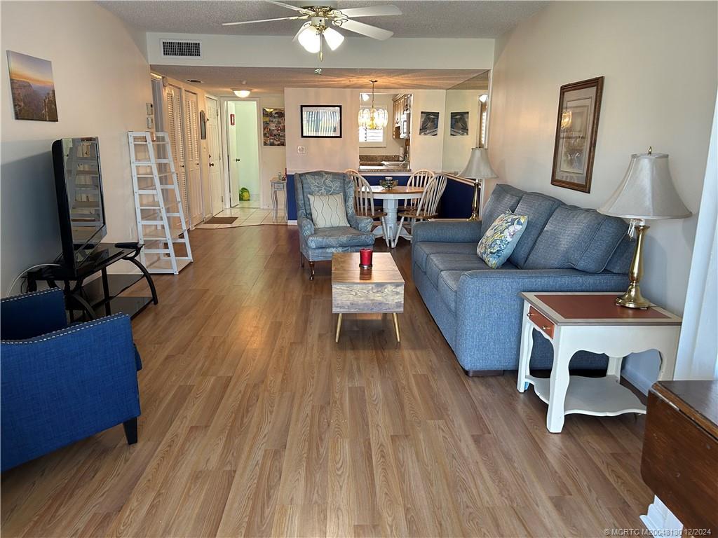 5355 Southeast Miles Grant Road, Unit E114 Stuart, FL 34997 - Photo 3 of 15 living room