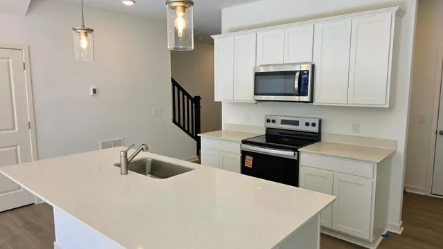 $379,990 | 4743 Airlake Drive, Woodbury, MN 55129