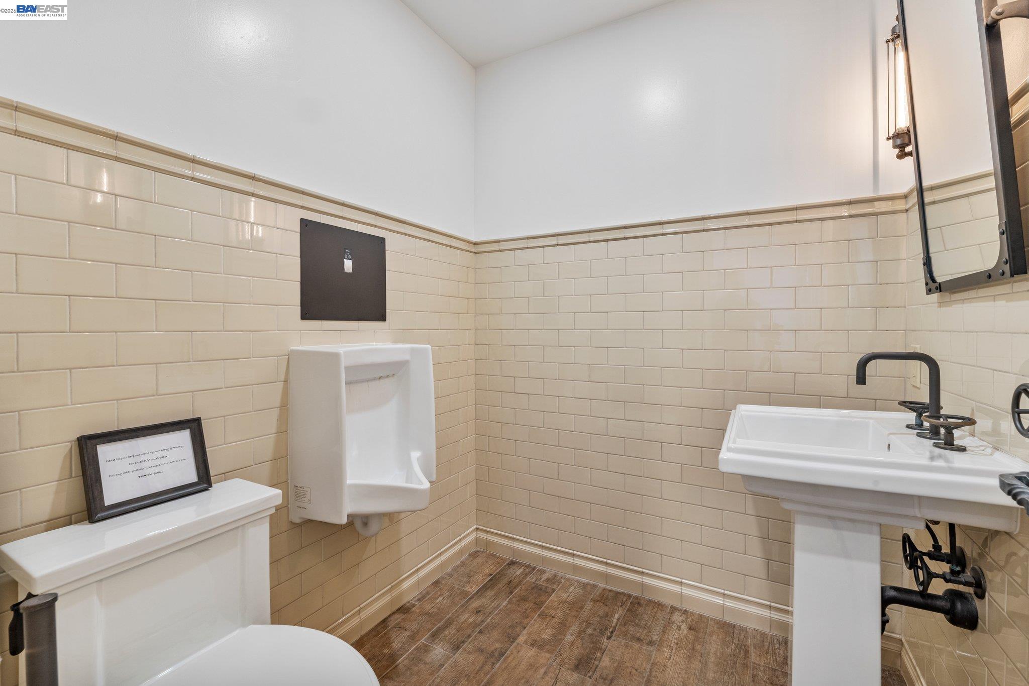 1080 Finley Road Pleasanton, CA 94588 - Photo 37 of 84 Gallery Image 37