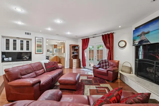 $1,298,000 | 6712 Cantil Street, Carlsbad, CA 92009