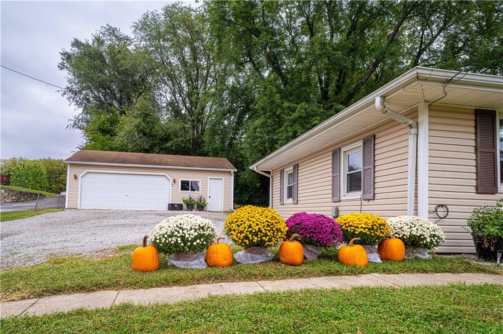 4709 Maxwell Road St. Joseph, MO 64505 - Photo 3 of 29