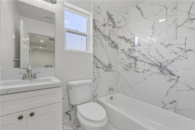 $3,700 | 1916 Cedar Avenue, Unit A, Long Beach, CA 90806