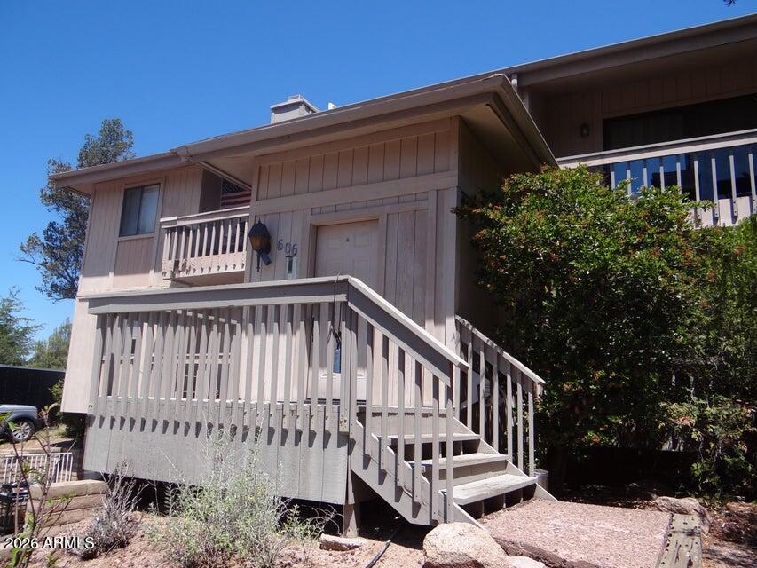 606 North Easy Street, Unit B Payson, AZ 85541 - Photo 21 of 31 Front of condo