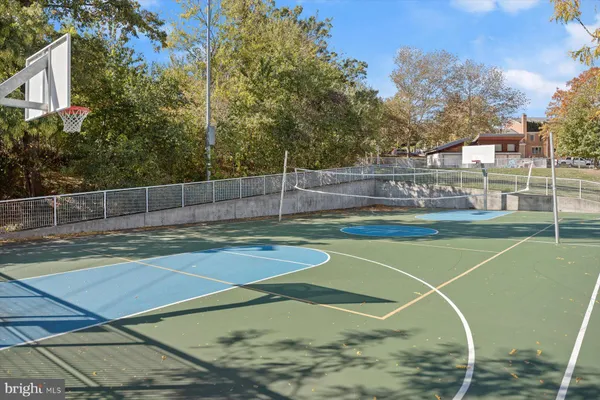 a view of a tennis court