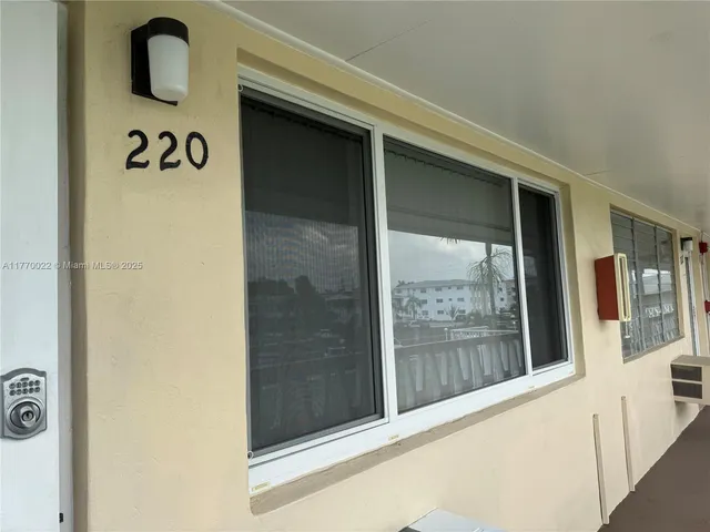 $129,000 | 900 Atlantic Shores Boulevard, Unit 220, Hallandale Beach, FL 33009