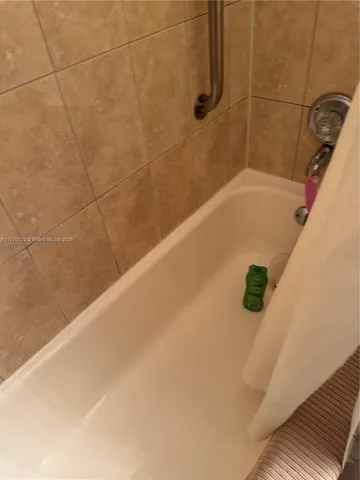 $129,000 | 900 Atlantic Shores Boulevard, Unit 220, Hallandale Beach, FL 33009