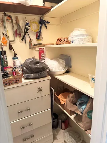 $129,000 | 900 Atlantic Shores Boulevard, Unit 220, Hallandale Beach, FL 33009