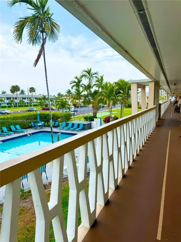 $129,000 | 900 Atlantic Shores Boulevard, Unit 220, Hallandale Beach, FL 33009