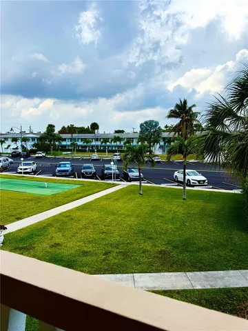 $129,000 | 900 Atlantic Shores Boulevard, Unit 220, Hallandale Beach, FL 33009