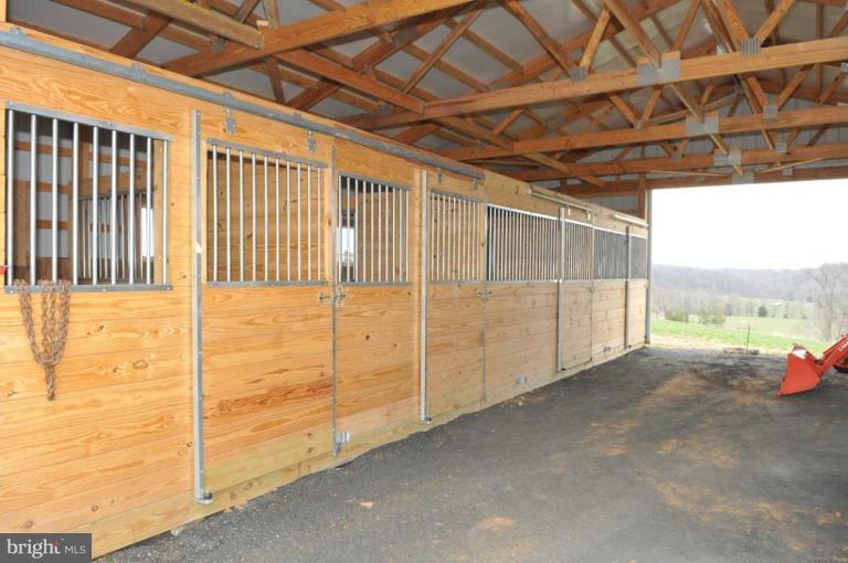 11401 Hill Road Keymar, MD 21757 - Photo 15 of 25 Stable