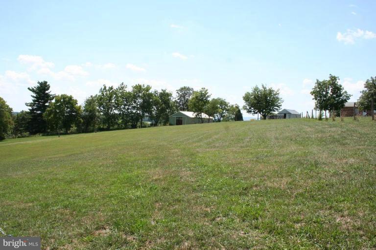 11401 Hill Road Keymar, MD 21757 - Photo 21 of 25 Barn