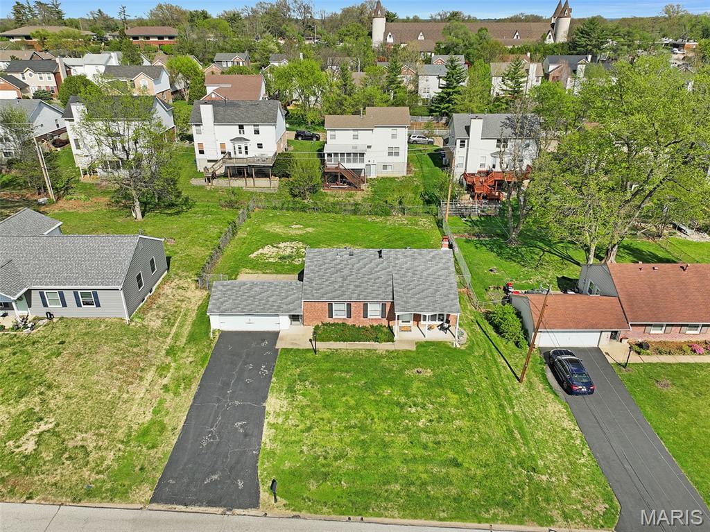 332 Providence Road Ballwin, MO 63011 - Photo 4 of 36