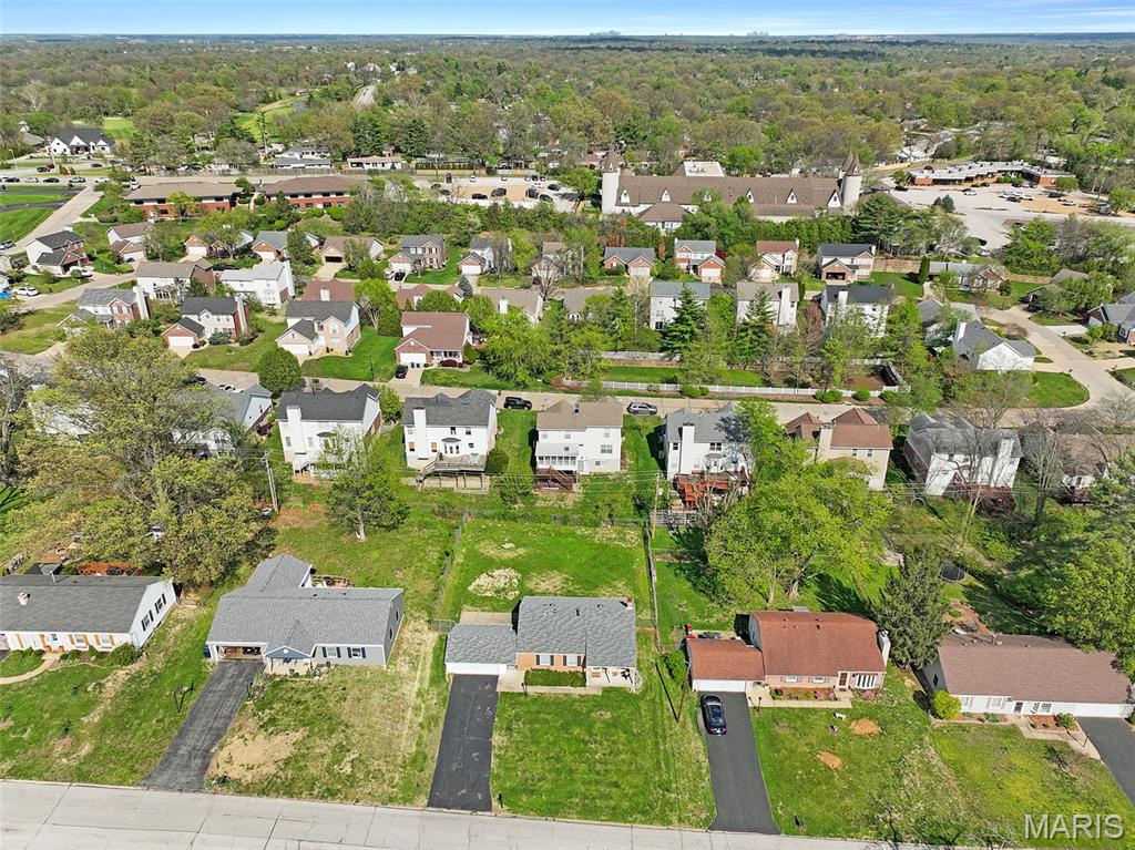 332 Providence Road Ballwin, MO 63011 - Photo 6 of 36