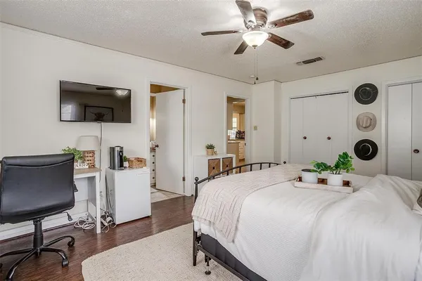 $3,500 | 3217 Lubbock Avenue, Unit B, Fort Worth, TX 76109