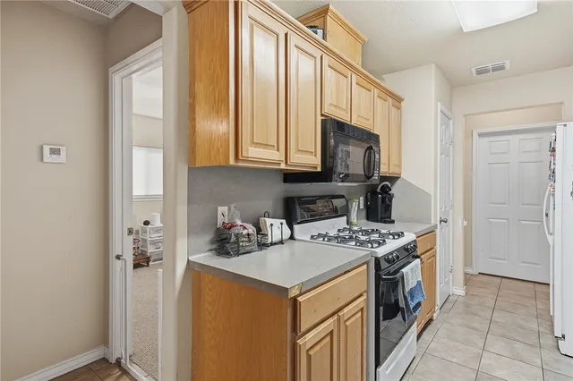 $335,000 | 326 Oleander Avenue, Corpus Christi, TX 78404