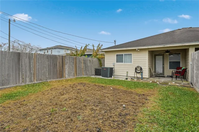 $335,000 | 326 Oleander Avenue, Corpus Christi, TX 78404