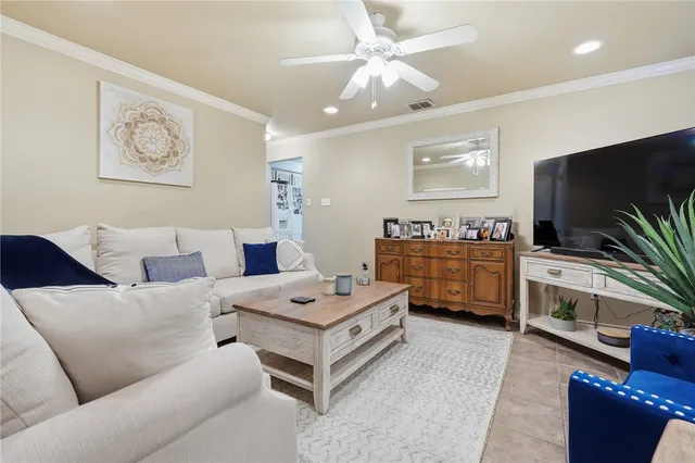 $335,000 | 326 Oleander Avenue, Corpus Christi, TX 78404