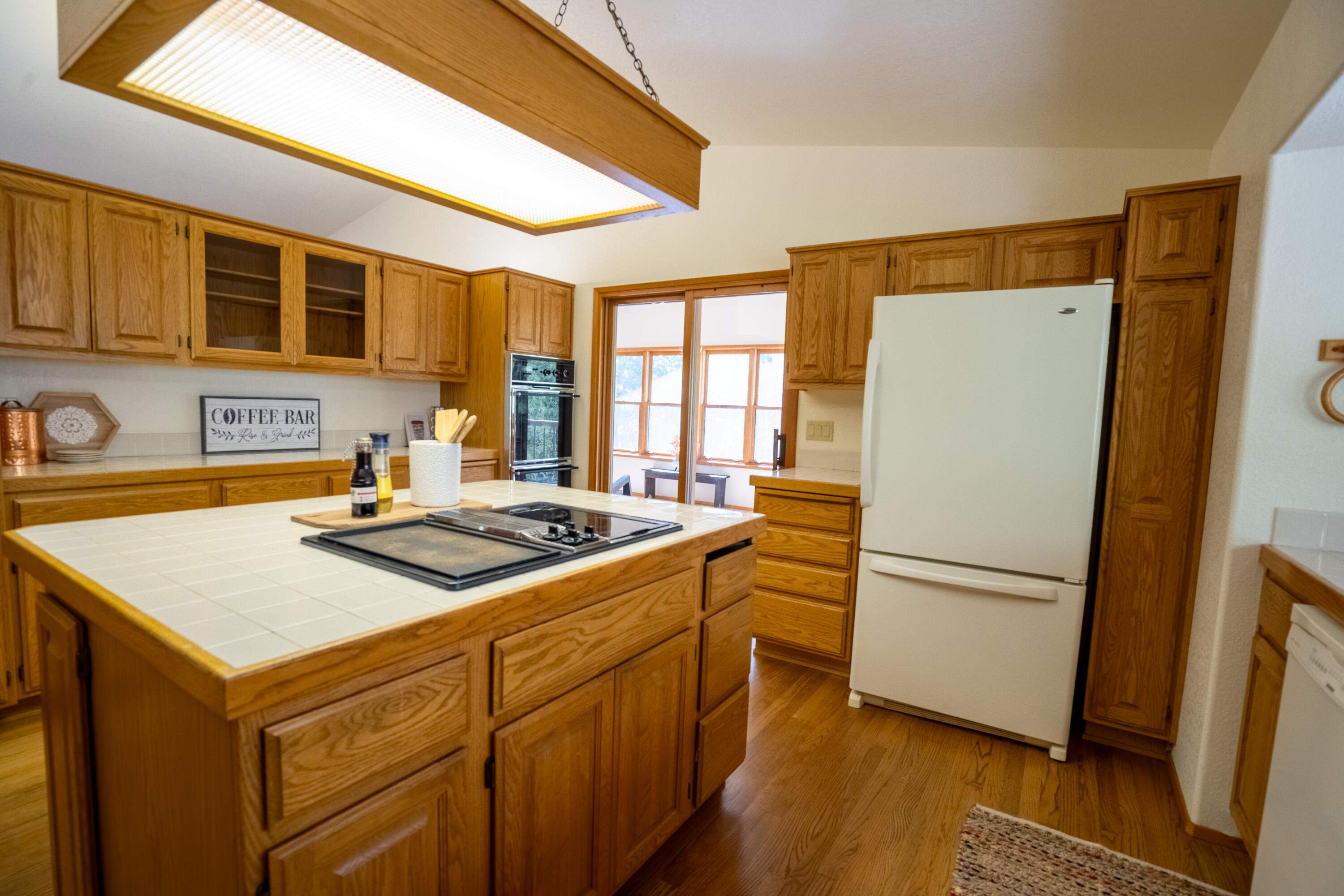841 Peco Road Grants Pass, OR 97526 - Photo 7 of 44 DSC01091-HDR