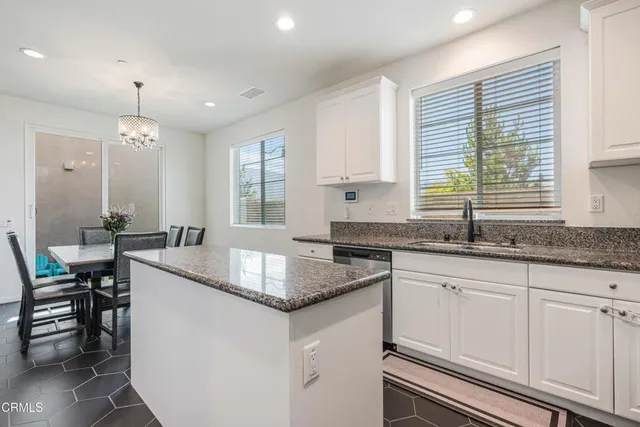 $680,000 | 344 Campbell Court, Santa Paula, CA 93060