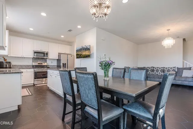 $680,000 | 344 Campbell Court, Santa Paula, CA 93060