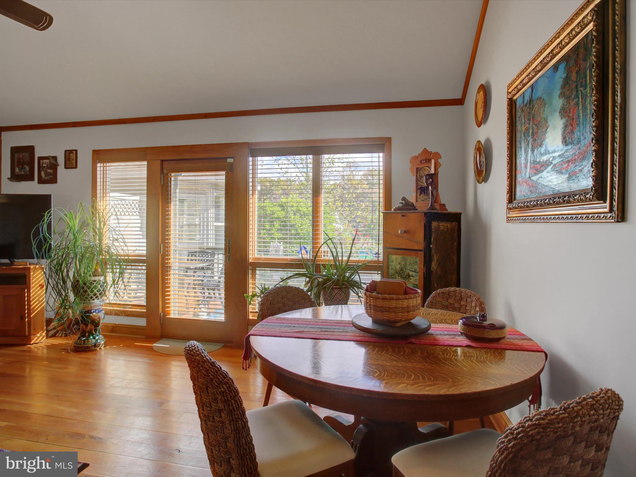 46 Pin Oak Lane Gettysburg, PA 17325 - Photo 15 of 54 a dining room with furniture window and wooden floor