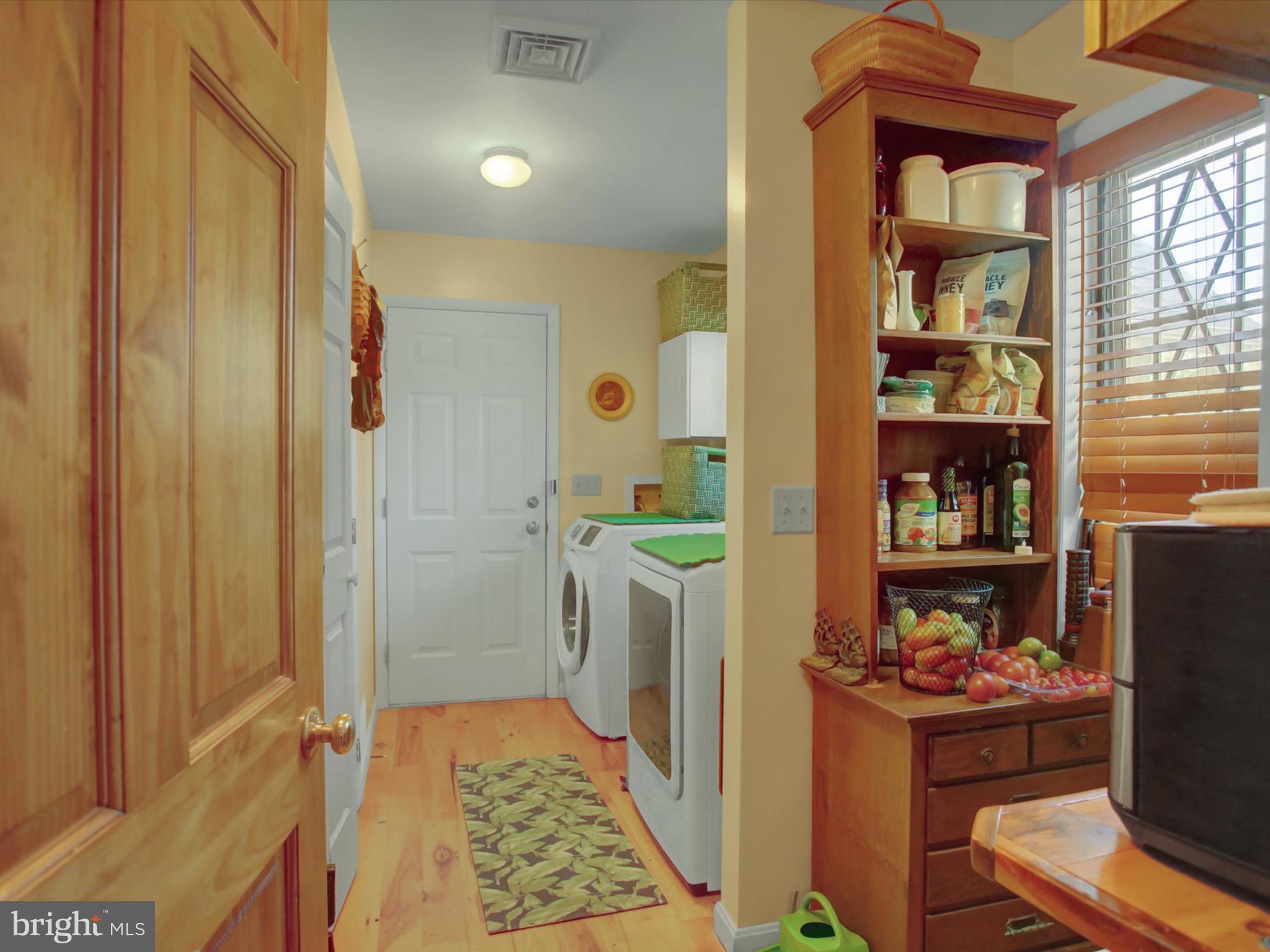 46 Pin Oak Lane Gettysburg, PA 17325 - Photo 20 of 54 a view of bathroom