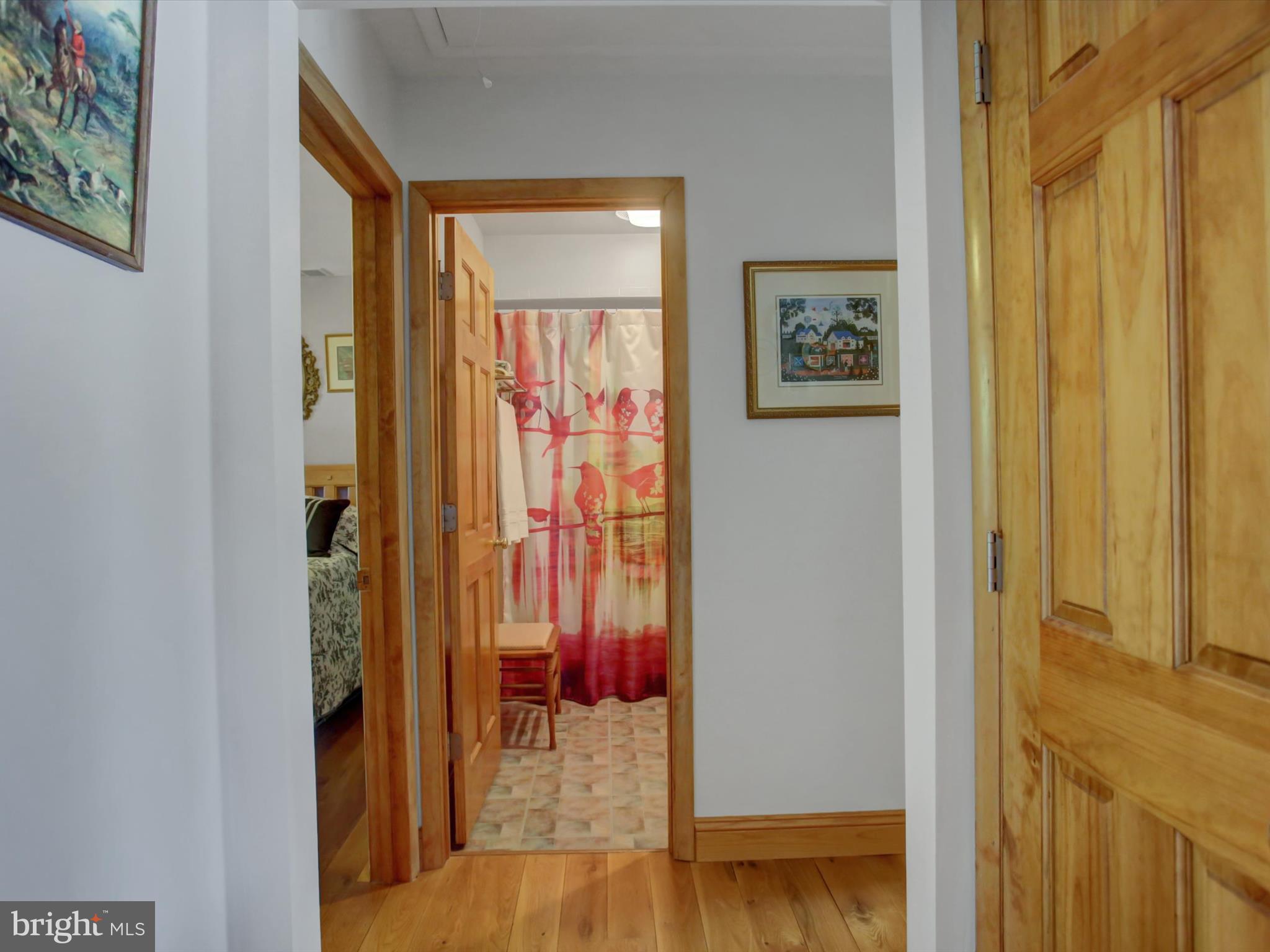 46 Pin Oak Lane Gettysburg, PA 17325 - Photo 28 of 54 a view of an entryway with wooden floor