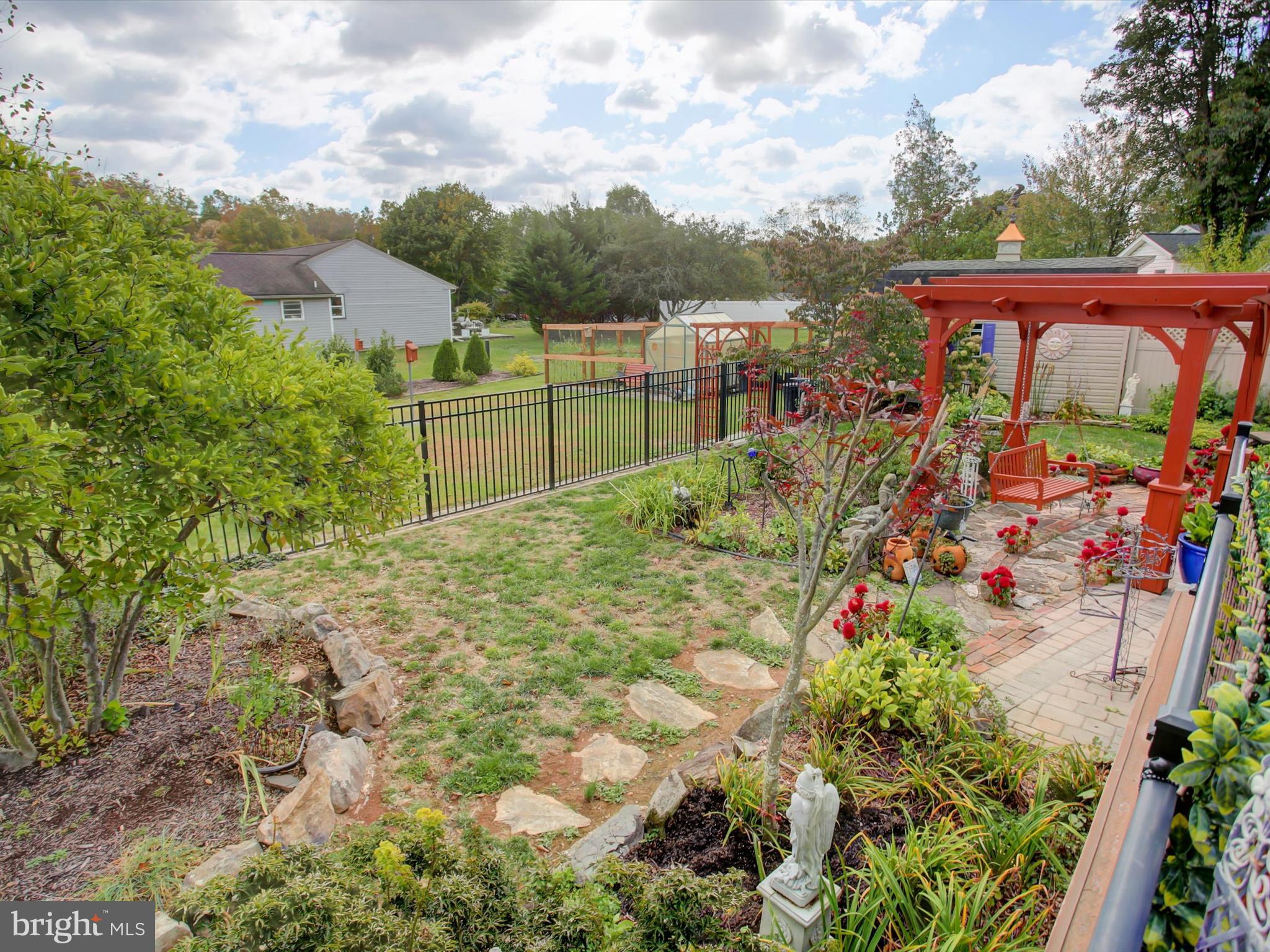 46 Pin Oak Lane Gettysburg, PA 17325 - Photo 42 of 54 a view of a garden with flowers