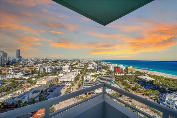 $2,750,000 | 400 South Pointe Drive, Unit 2310, Miami Beach, FL 33139