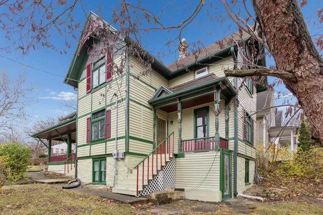 $175,000 | 1611 Oakes Avenue, Rockford, IL 61107