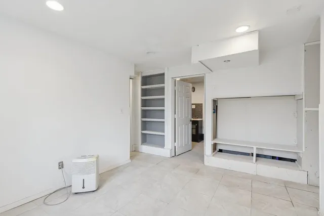 $175,000 | 1611 Oakes Avenue, Rockford, IL 61107