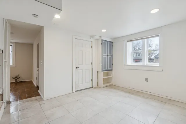 $175,000 | 1611 Oakes Avenue, Rockford, IL 61107