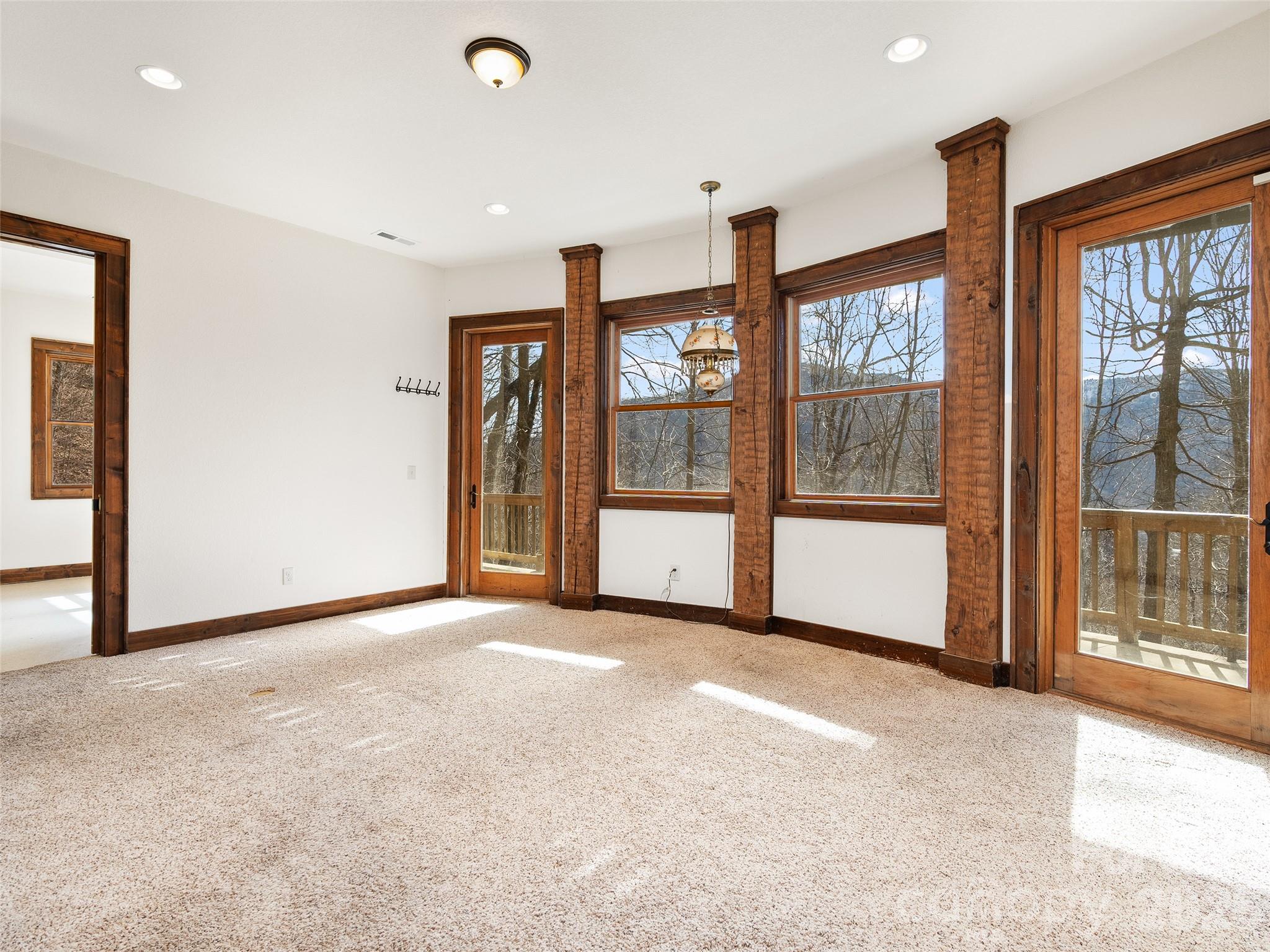 173 Heavenview Point Maggie Valley, NC 28751 - Photo 7 of 47