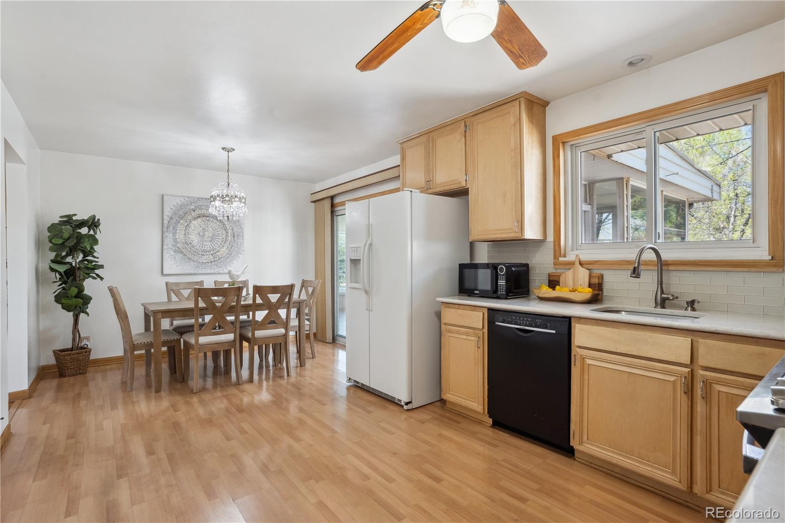 11609 Fowler Drive Northglenn, CO 80233 - Photo 8 of 36