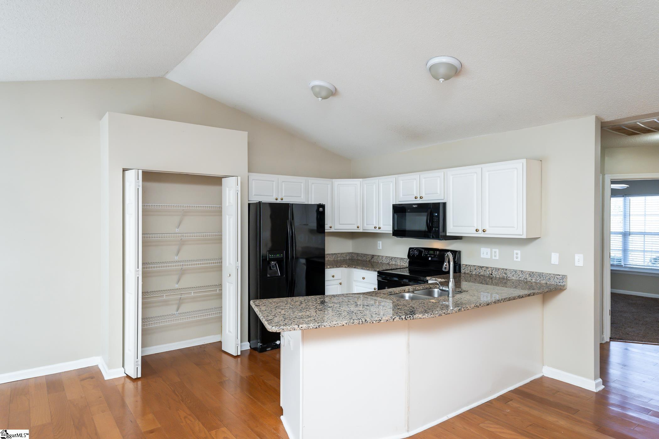708 Timberwood Ridge Greer, SC 29651 - Photo 4 of 19 Gallery Image 4