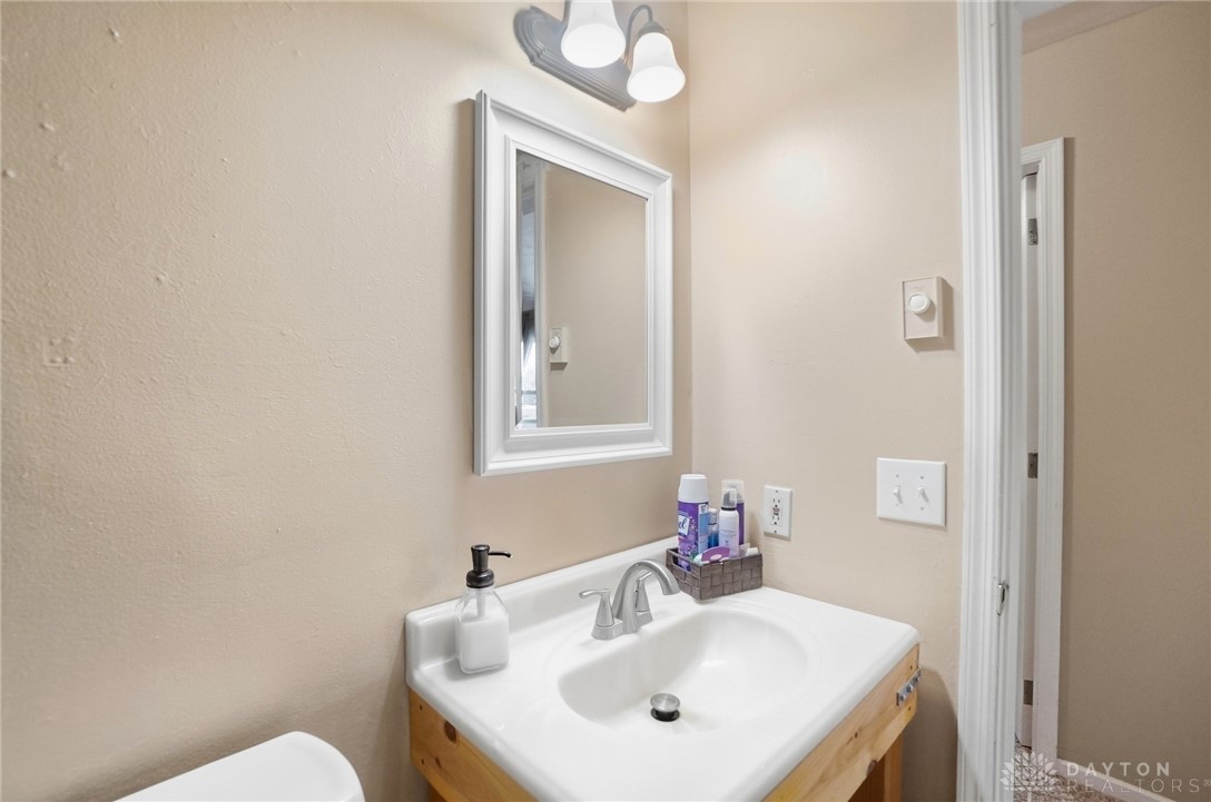 4075 Russia-Versailles Road Houston, OH 45333 - Photo 25 of 48 Gallery Image 25