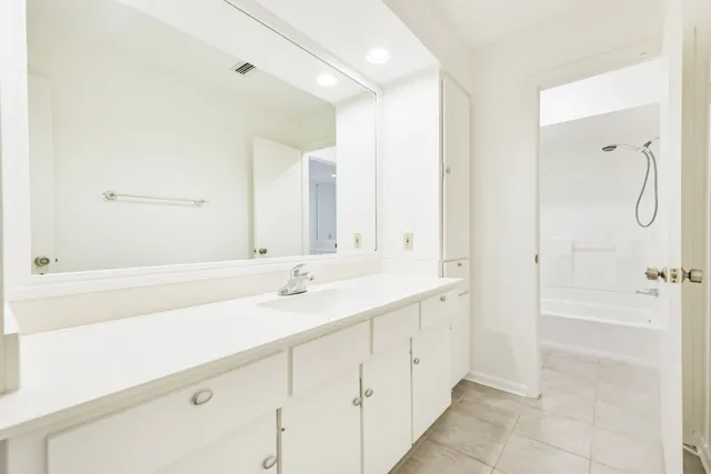 $475,000 | 5502 Olympia Fields Lane, Houston, TX 77069