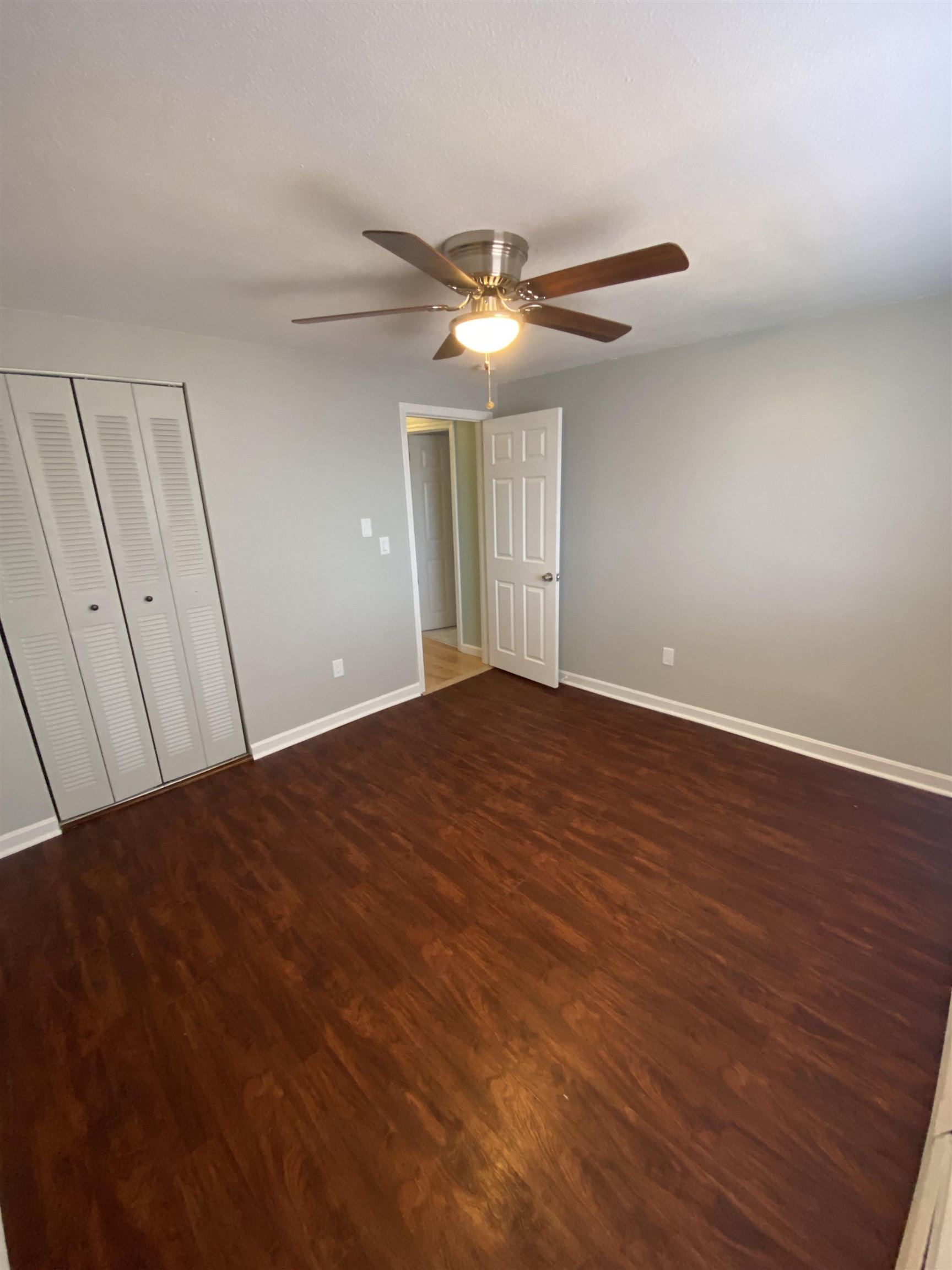 112 English Village Road, Unit 303 Manchester, NH 03102 - Photo 10 of 17 Gallery Image 10