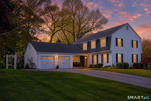 $749,900 | 187 Lincoln Drive, Glastonbury, CT 06033