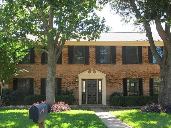 $2,000 | 4803 Brooklawn Drive, Houston, TX 77066