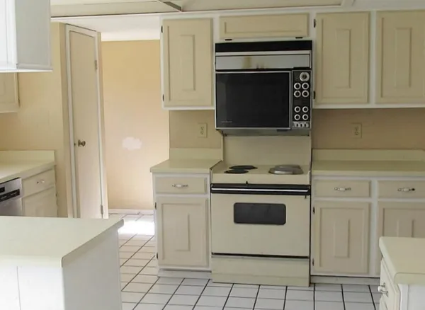 $2,000 | 4803 Brooklawn Drive, Houston, TX 77066