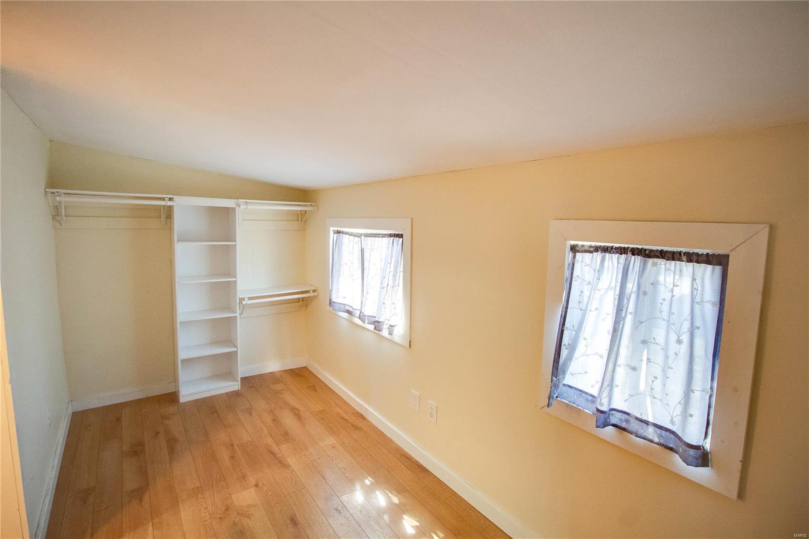 209 Sycamore Carrollton, IL 62016 - Photo 10 of 34 Gallery Image 10
