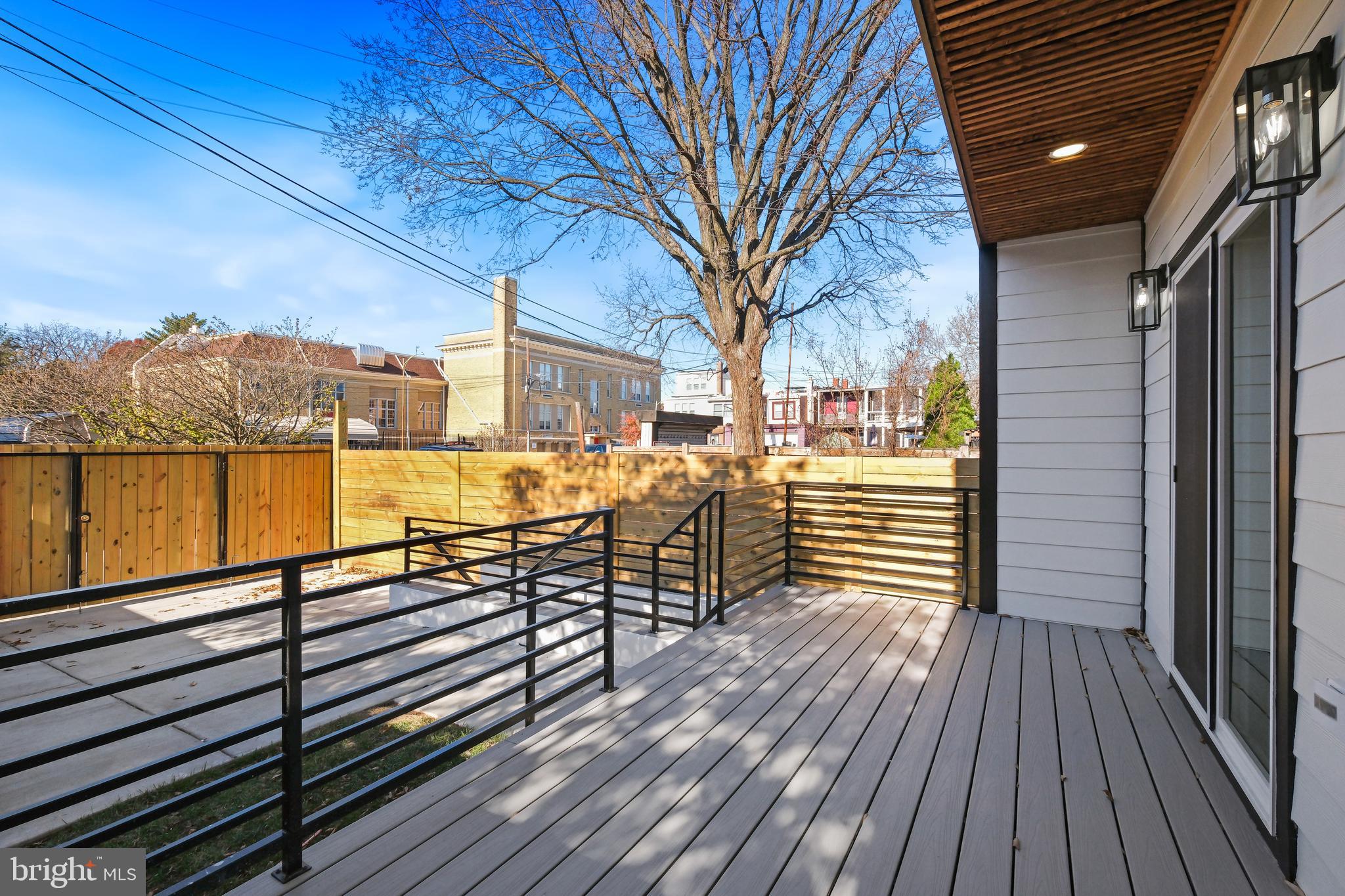 21 16th Street Southeast Washington, DC 20003 - Photo 31 of 37